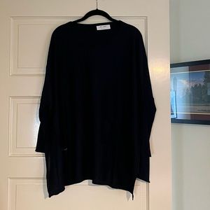MERSEA Navy Travel Sweater